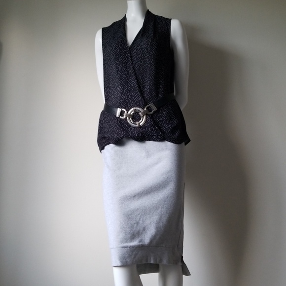 Sleeves Less Black & White Blouse - Size Large - Picture 2 of 8